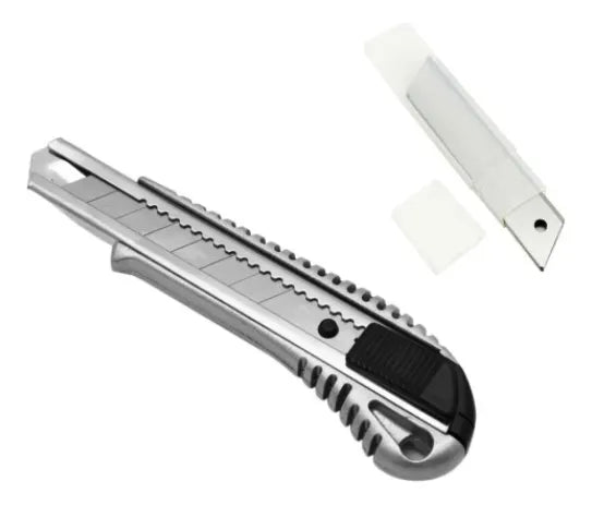 Cutter Exacto Cuchillo Cartonero Metálico + 5 Repuestos