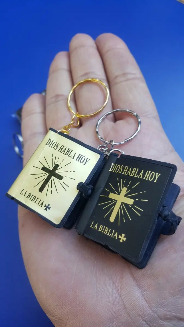 Mini Biblia, Llavero, Recuerdo Bautizo, Comunión, Confirmacion Negro y dorado