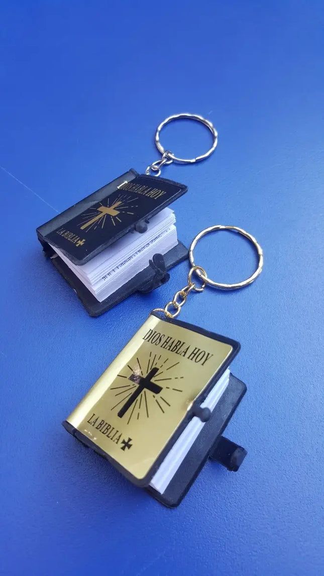 12 Mini Biblia Llavero Versión Español