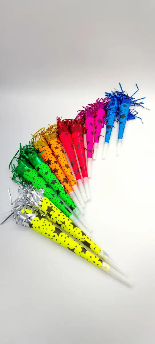 12 Cornetas Medianas Cumpleaños Cotillón Flúor Neón 27cms