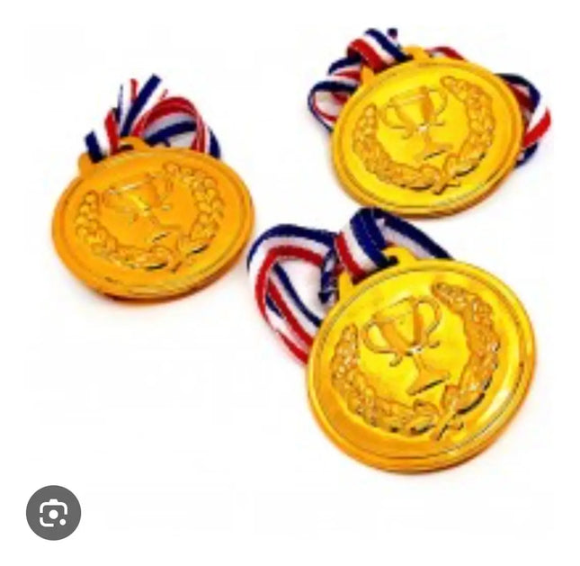 12 Medallas Premiación Plástico Niños Sorpresa Cumpleaños