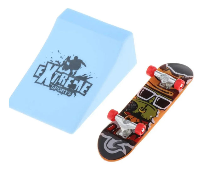 Set Mini Juego Skate Para Dedos Patineta + Rampa Negro / Rojo