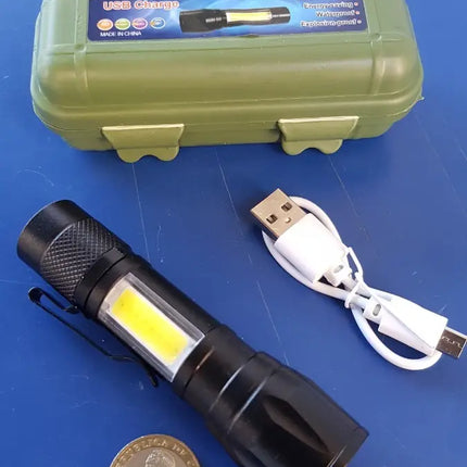 Linterna Led T6, USB Recargable 2 En 1, 800 Lúmenes + Clip Negra / Blanco