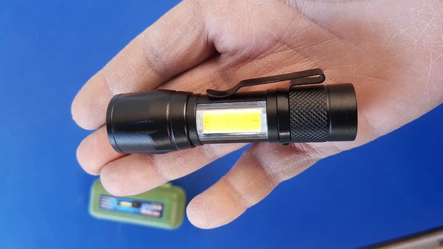 5x Linterna Led T6, USB Recargable 2 En 1, 800 Lúmenes Verde oscuro / Blanco